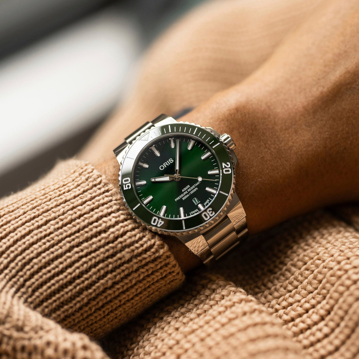 Oris Aquis Date Produktbild main 3