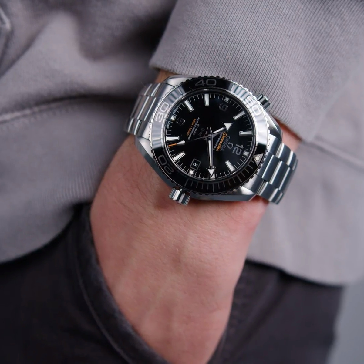 OMEGA Seamaster Planet Ocean 600M 39,5 Produktbild main 4