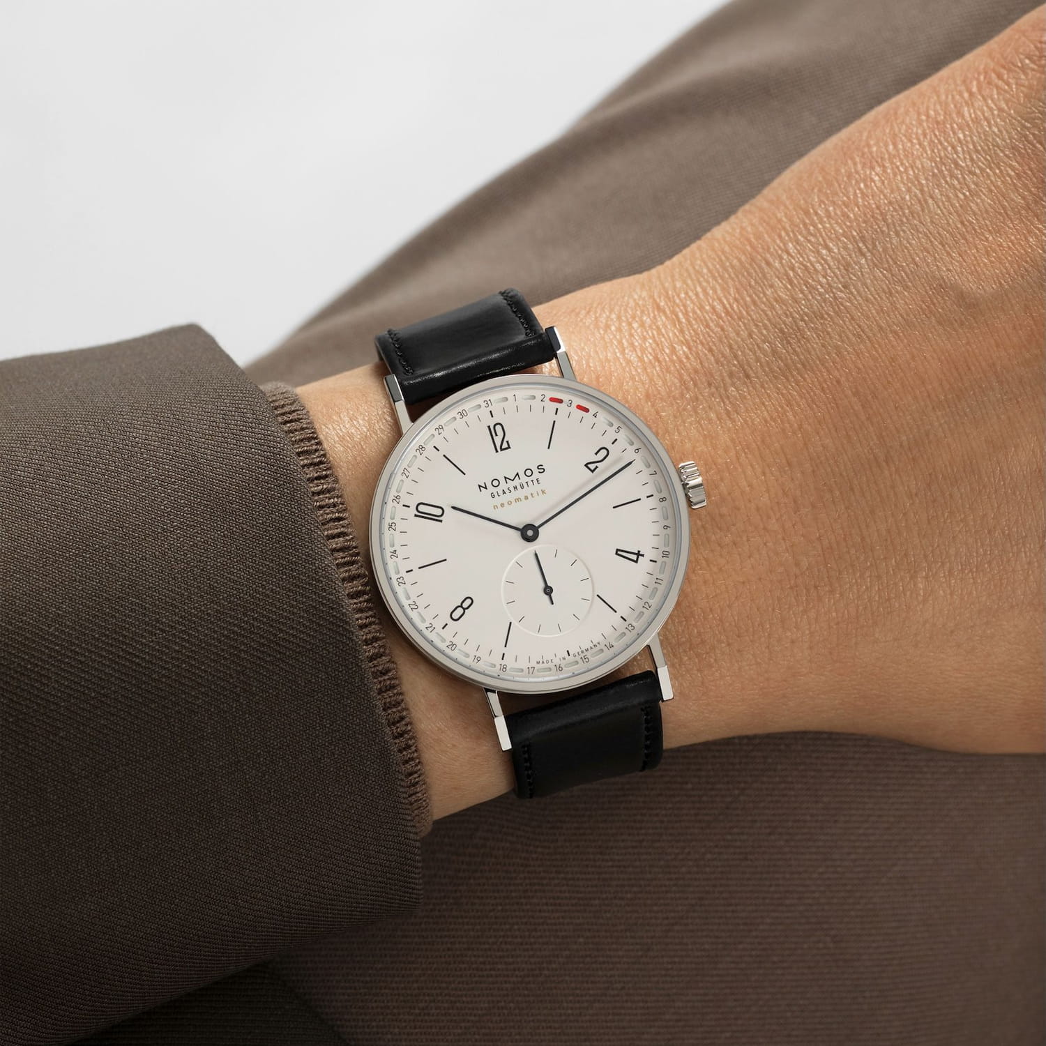 NOMOS Glashütte Tangente neomatik 38 Update Produktbild main 6