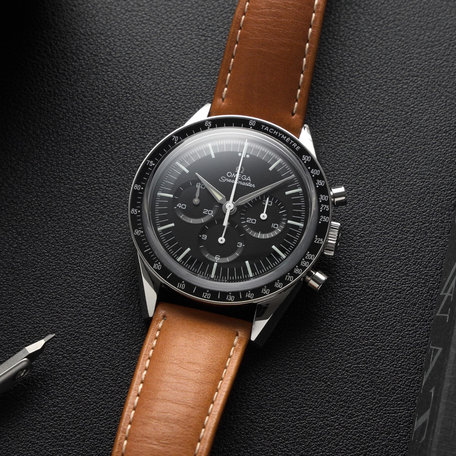 OMEGA Speedmaster Moonwatch First Omega in Space CPO Produktbild main 2