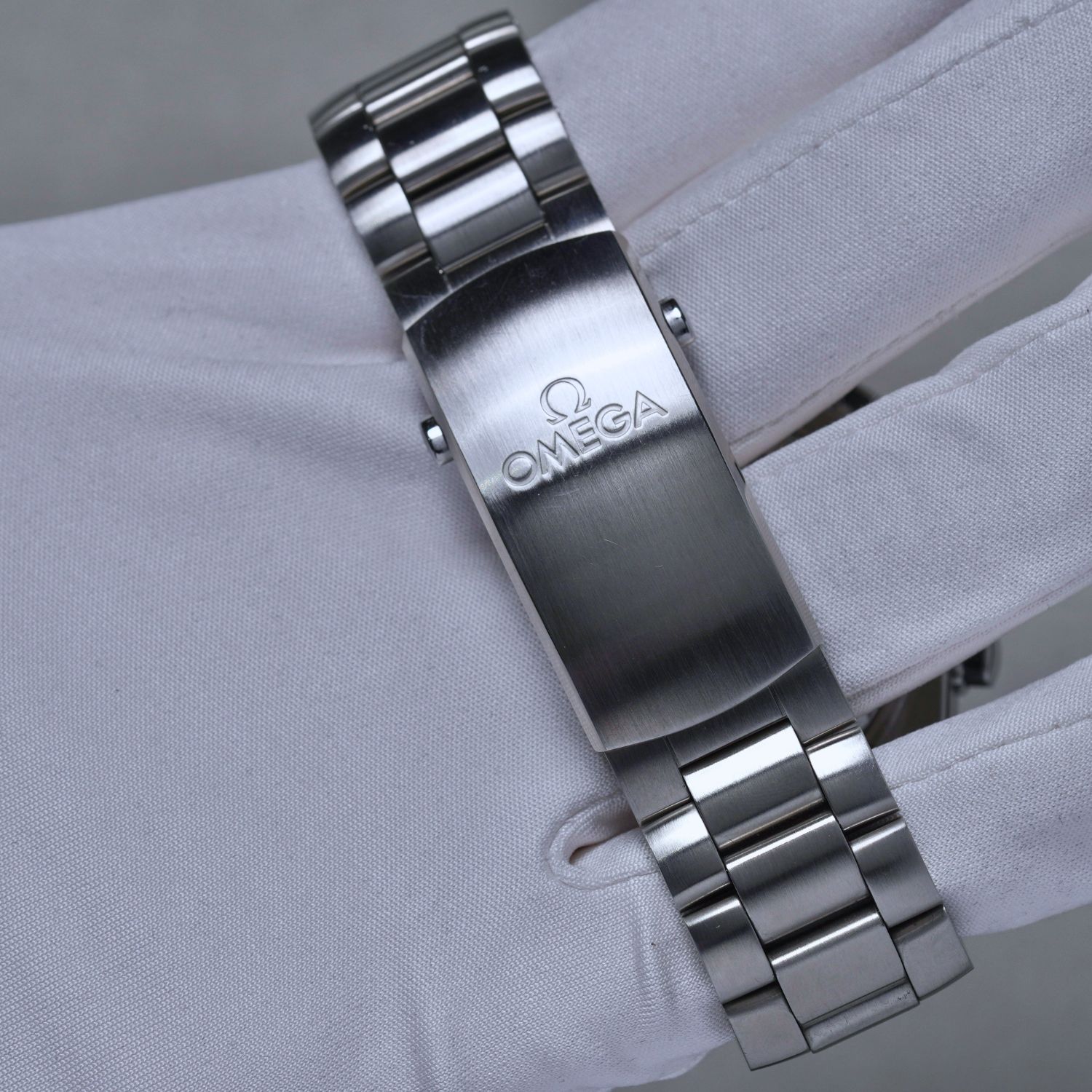 OMEGA Seamaster Planet Ocean 600M CPO2 Produktbild main 5