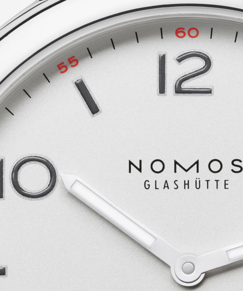 NOMOS Glashütte Club Automat Datum Produktbild main 3