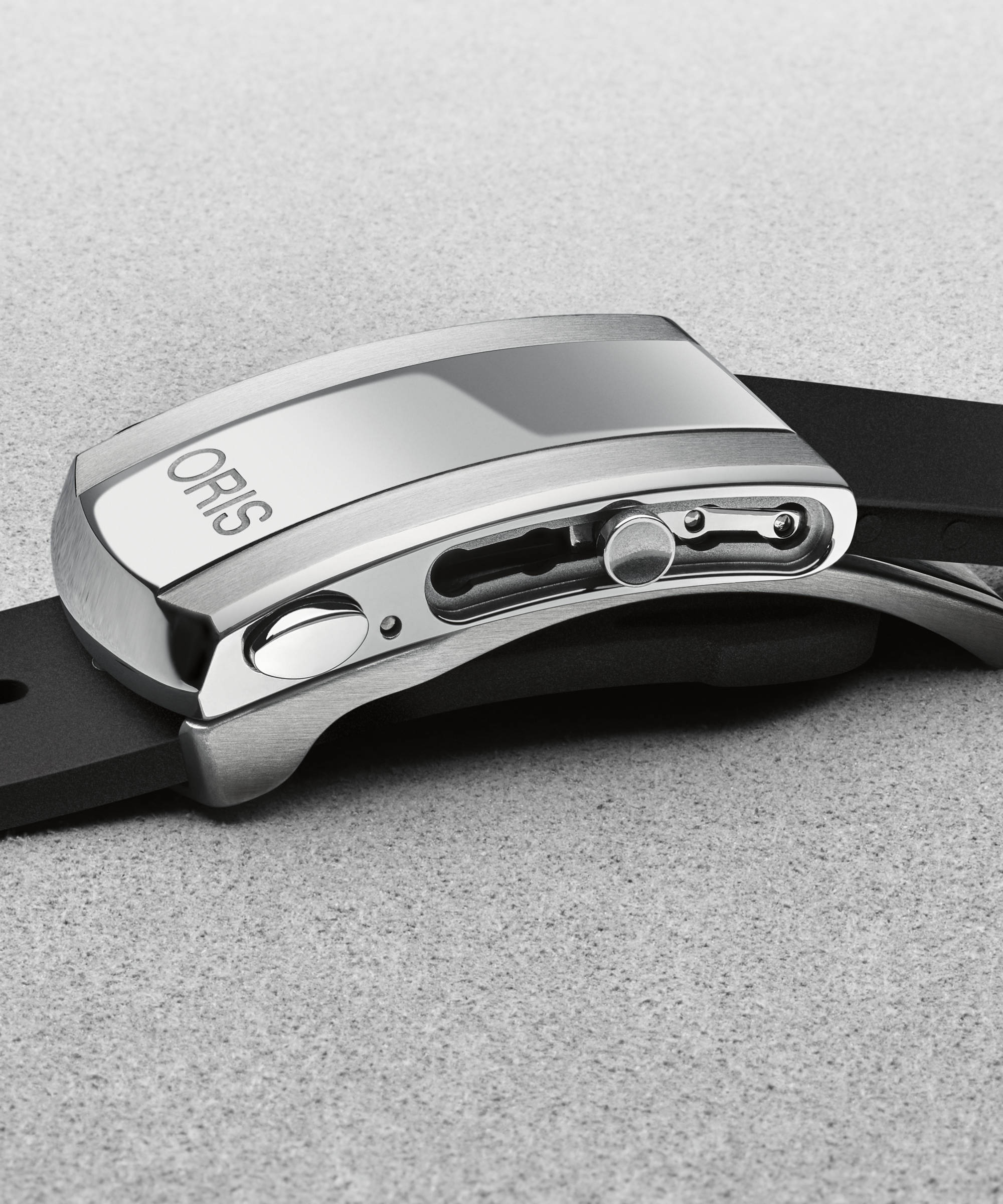 Oris Aquis Depth Gauge Produktbild main 1