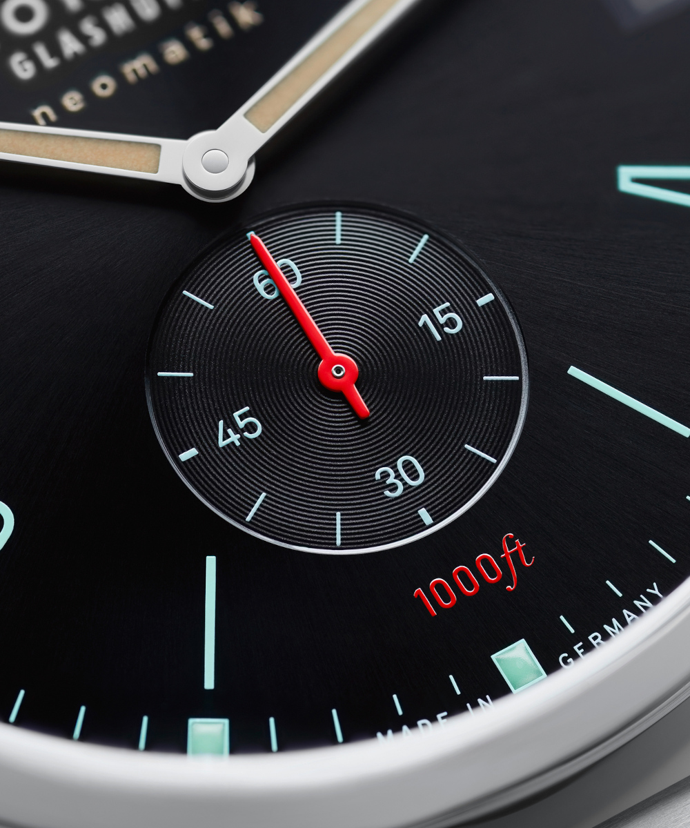NOMOS Glashütte Tangente Sport Neomatik 42 Datum Produktbild main 1