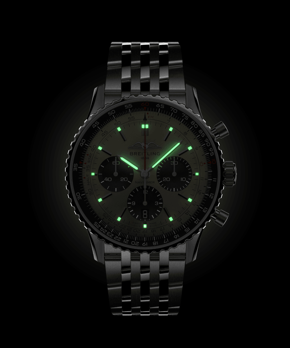 Breitling Navitimer B01 Chronograph 43 Produktbild main 4