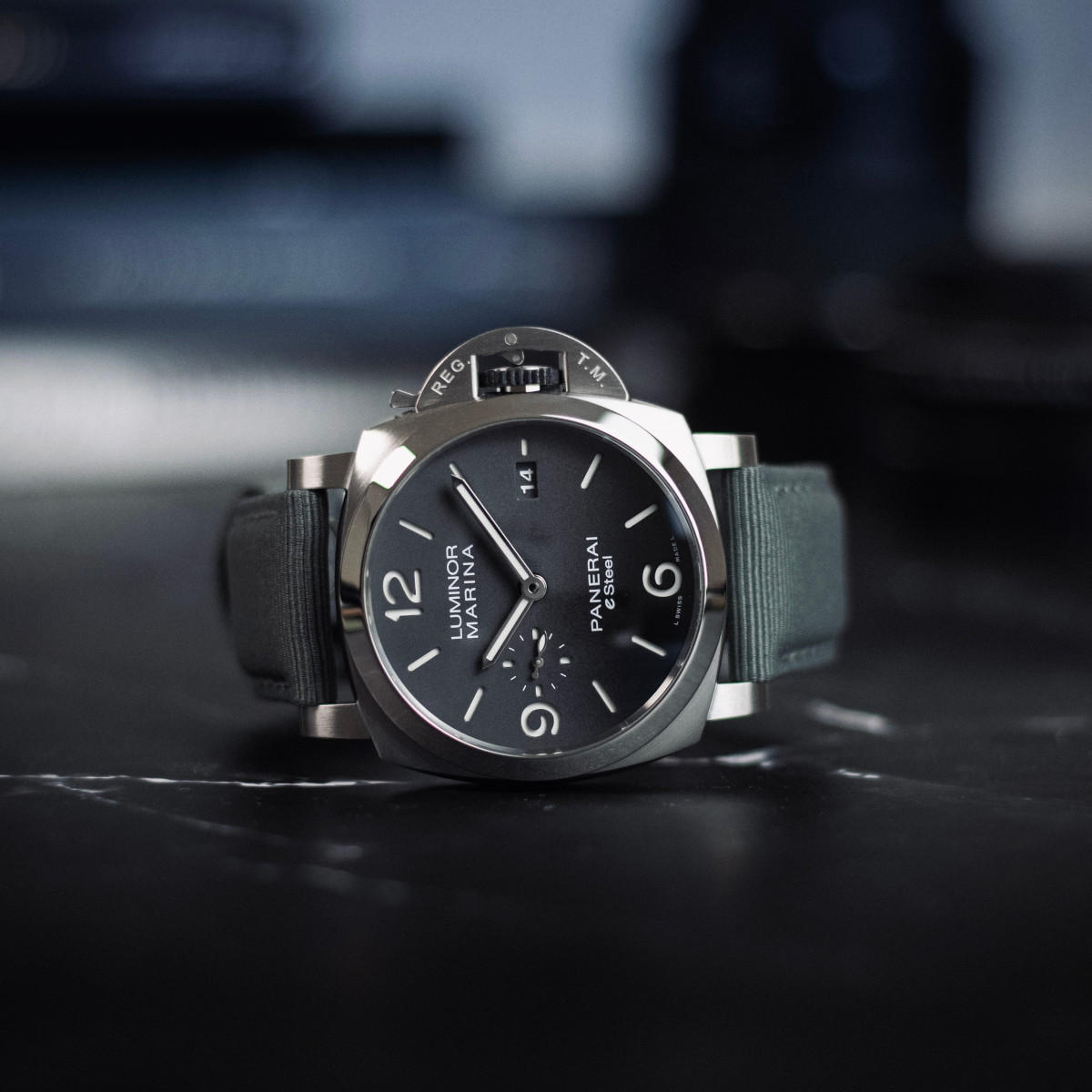 Panerai Luminor Marina ESteel™ Grigio Roccia Produktbild main 2