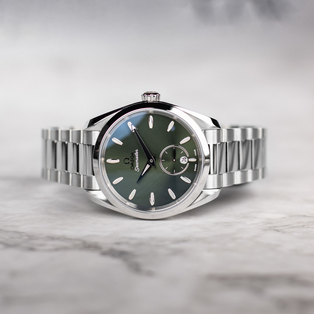 OMEGA Seamaster Aqua Terra Small Seconds 38 Produktbild main 2