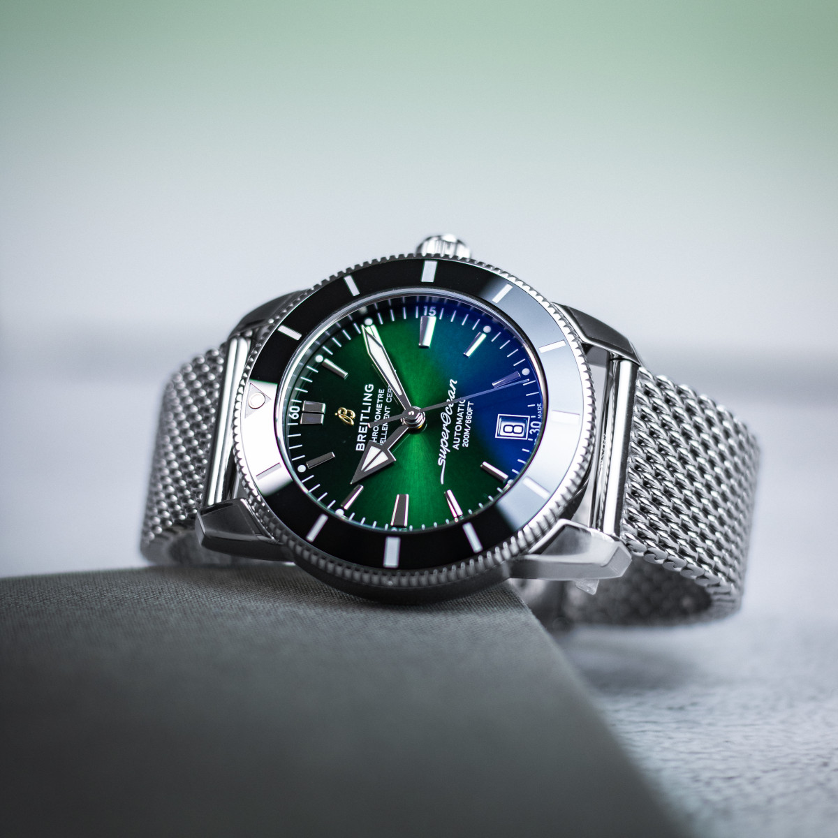 Breitling Superocean Heritage B20 Automatic 42 Produktbild main 4