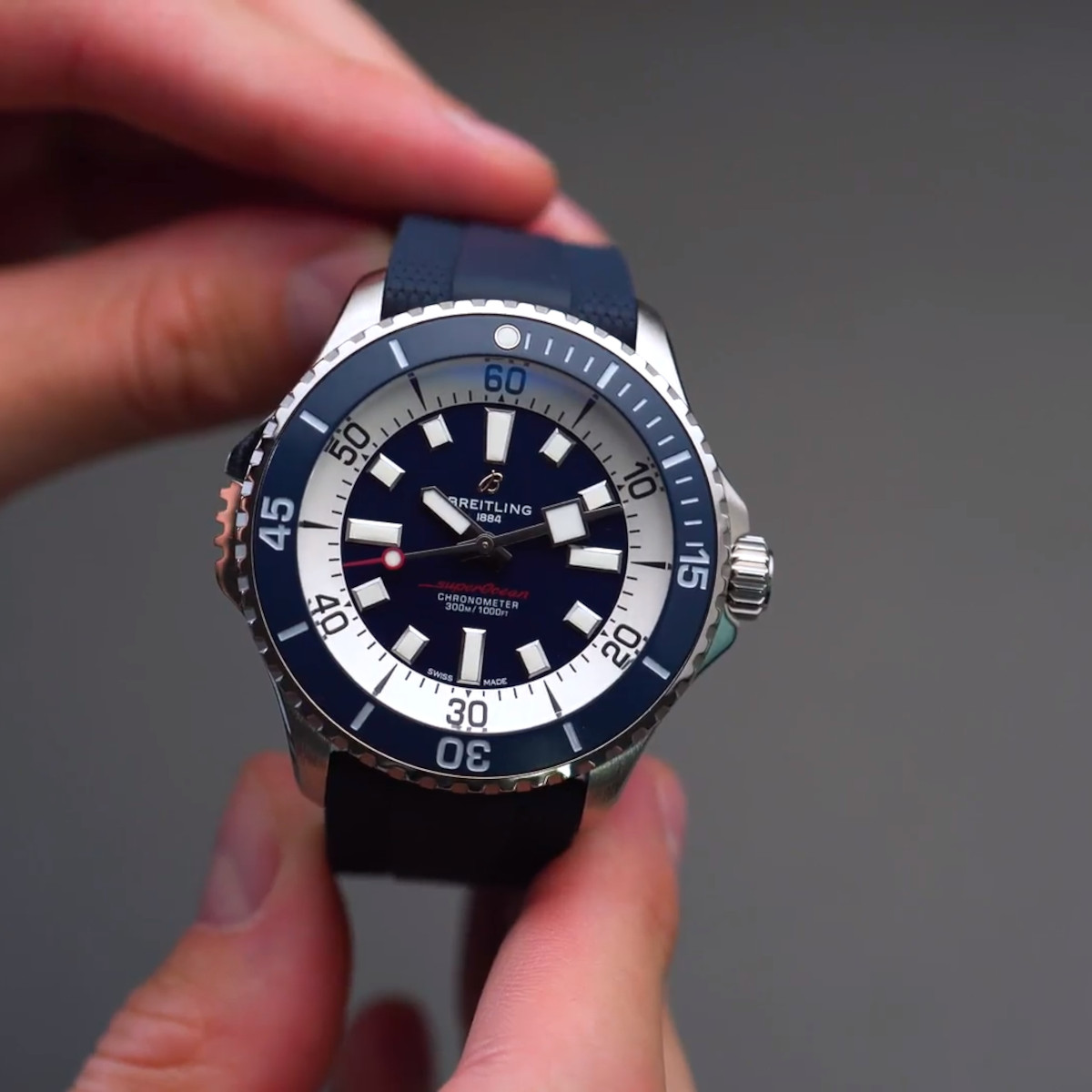 Breitling Superocean Automatic 46 Produktbild main 5