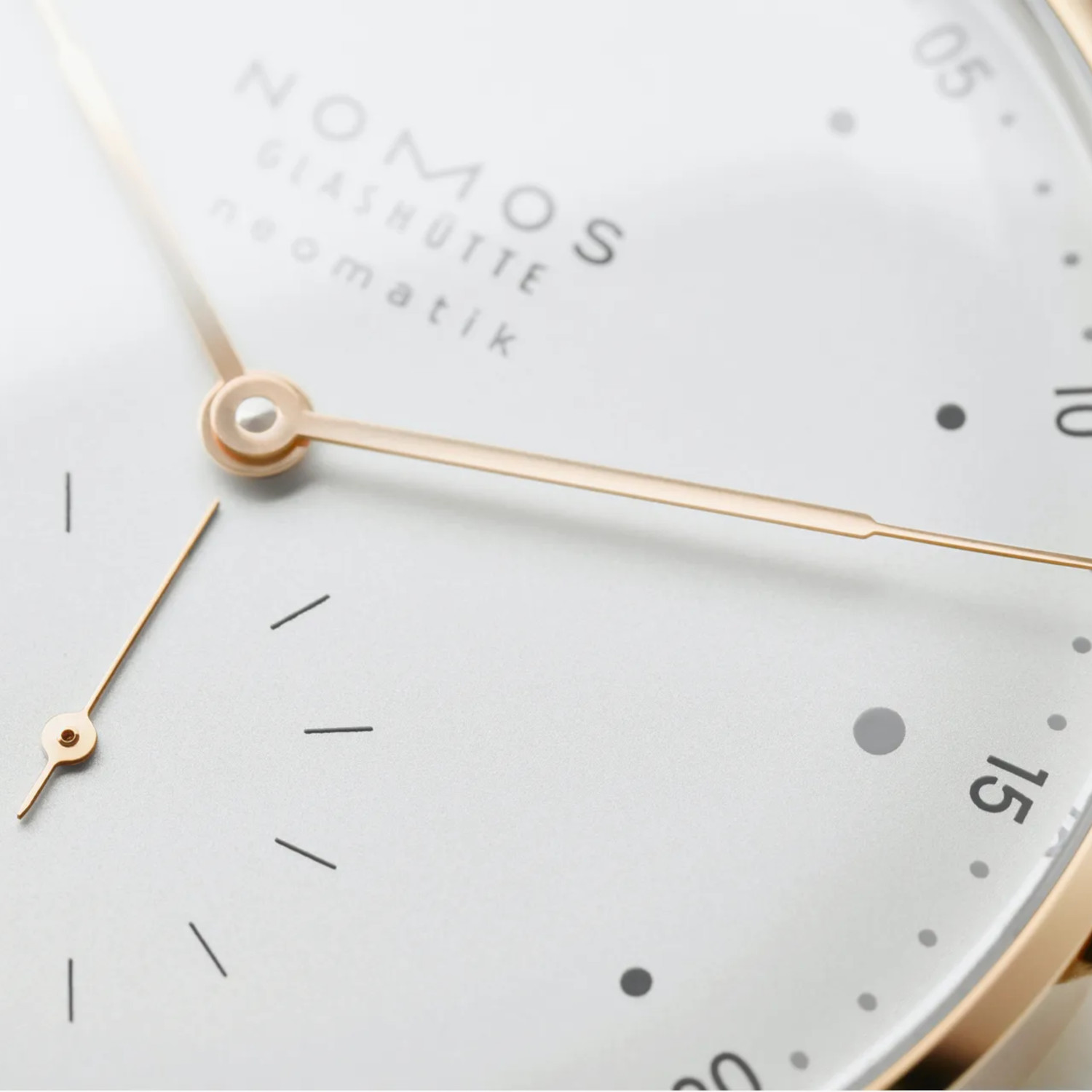 NOMOS Glashütte Metro neomatik 39 Produktbild main 2