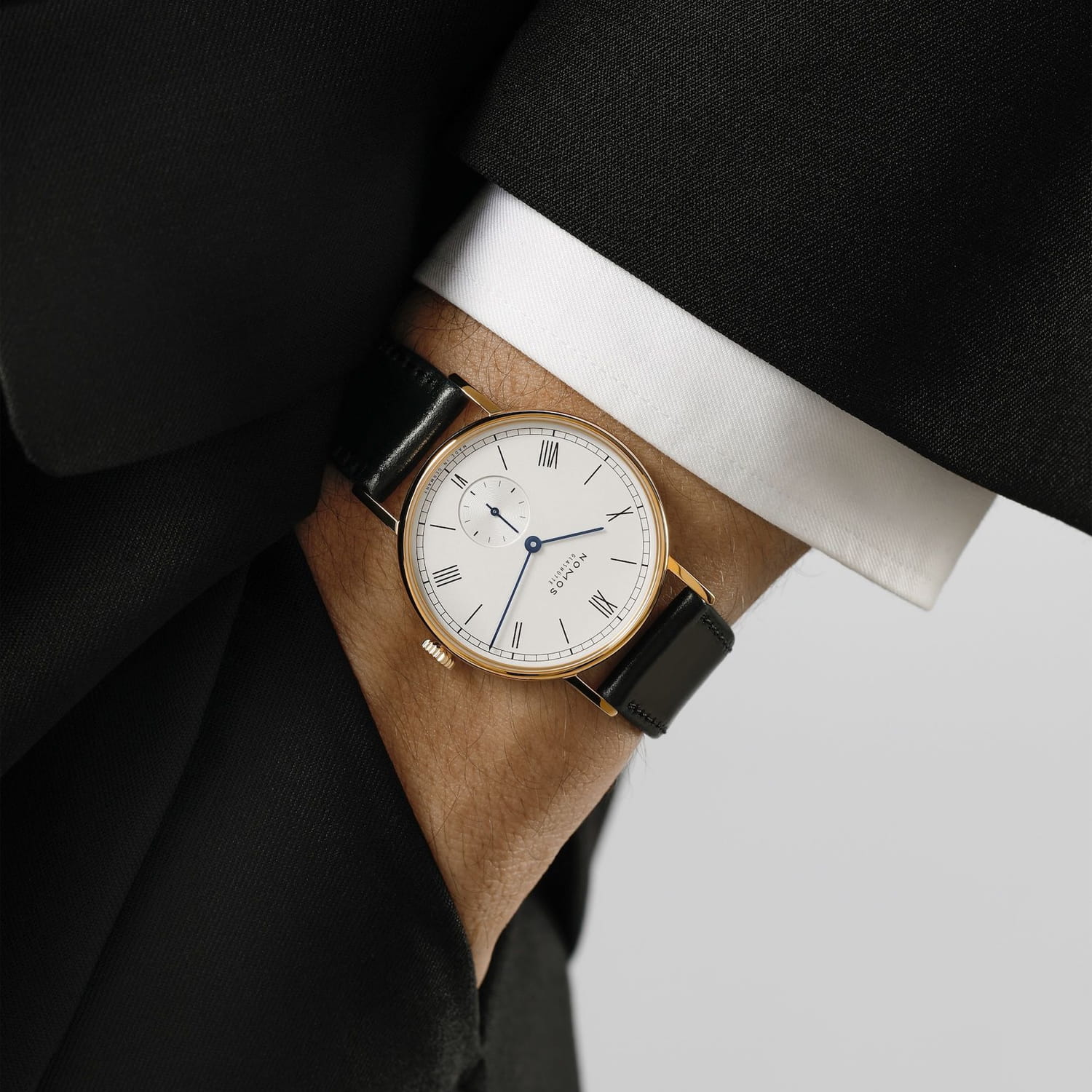 NOMOS Glashütte Ludwig Gold Produktbild main 6