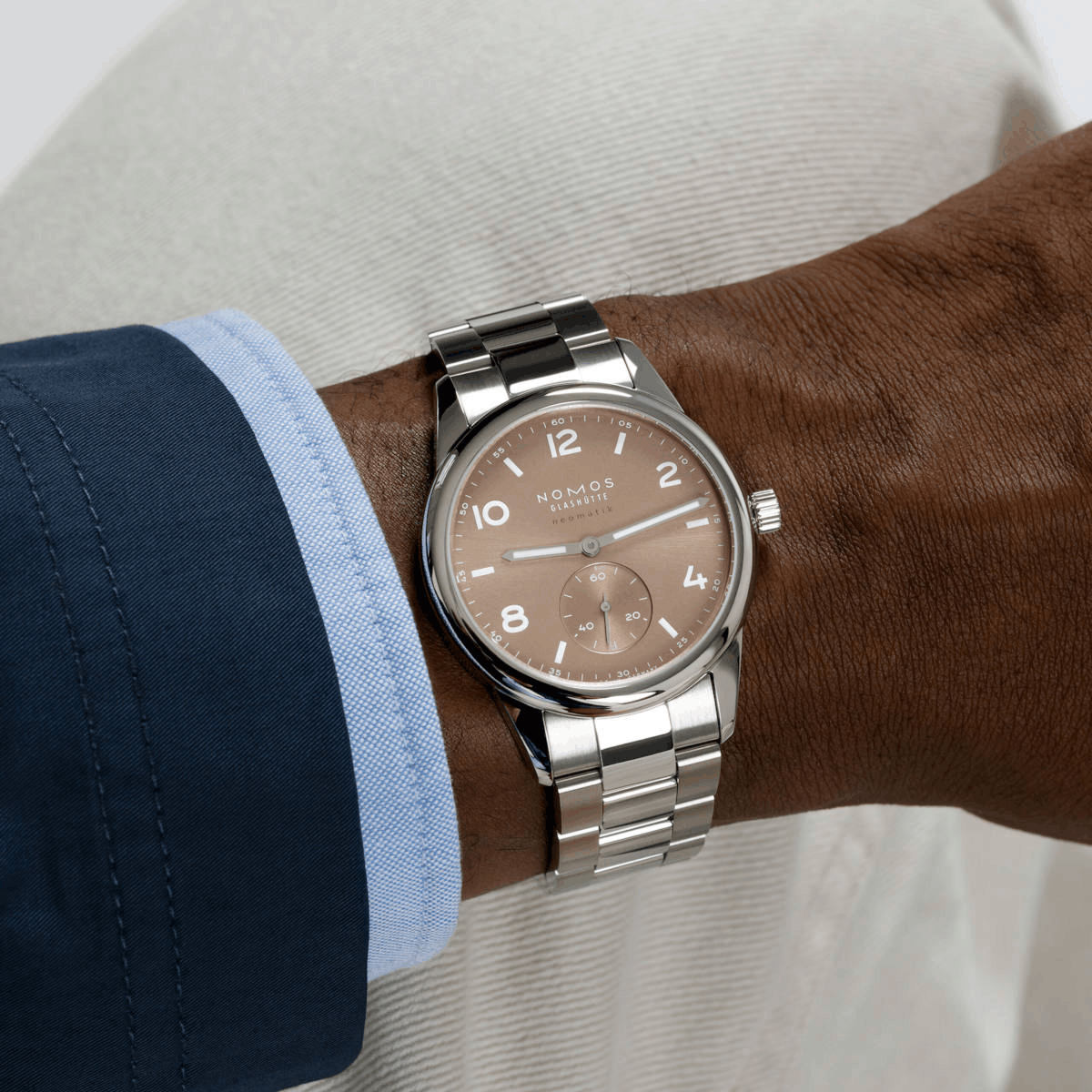 NOMOS Glashütte Club Sport Neomatik 39 Ember Produktbild main 2