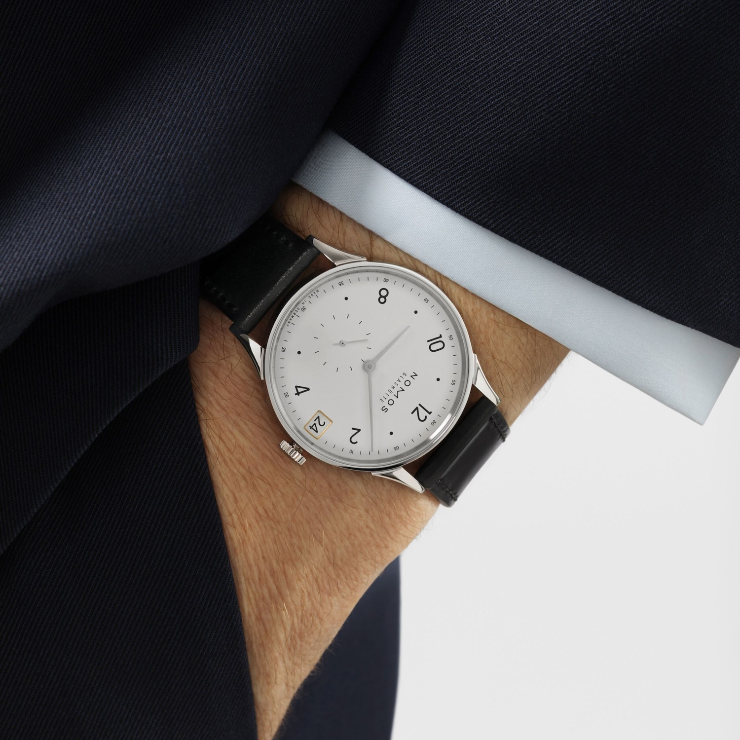 NOMOS Glashütte Minimatik 39 Datum Produktbild main 2