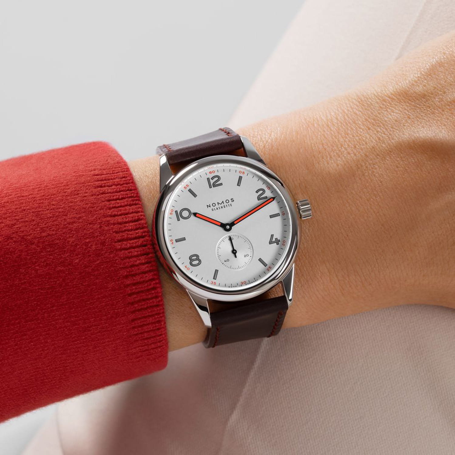 NOMOS Glashütte Club 38 Produktbild main 6
