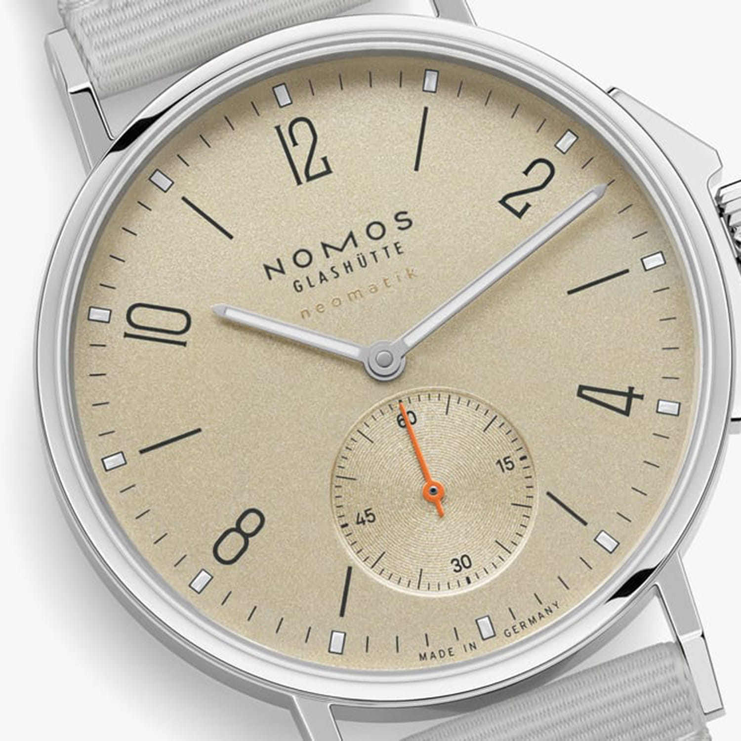 NOMOS Glashütte Ahoi Neomatik Sand Produktbild main 6