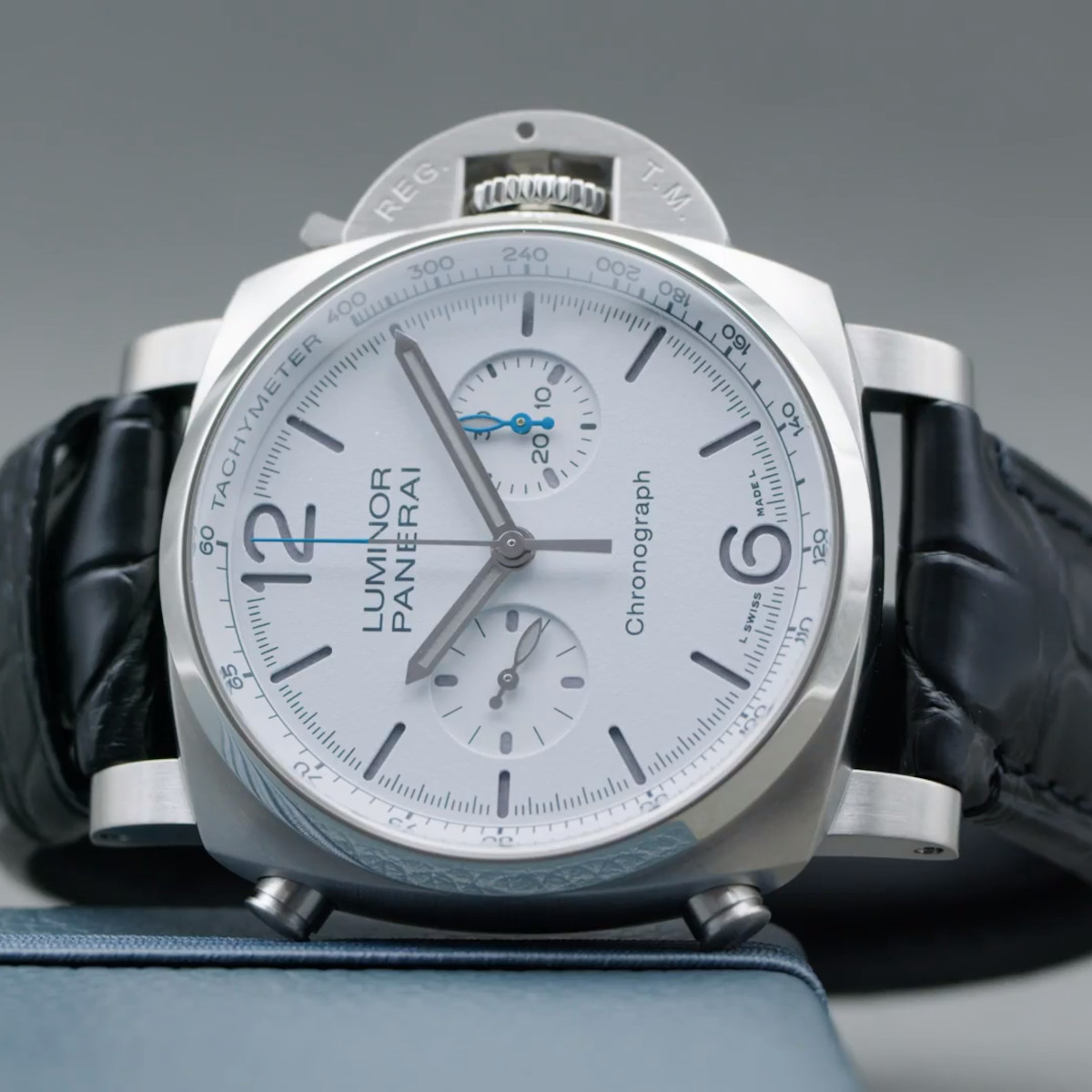 Panerai Luminor Chrono Produktbild main 4