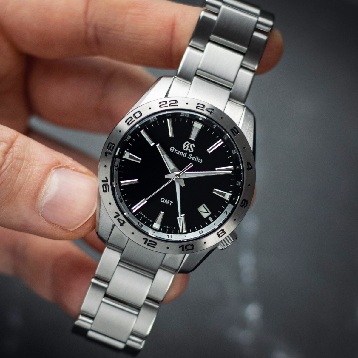 Grand Seiko Sport Quartz GMT Produktbild main 5