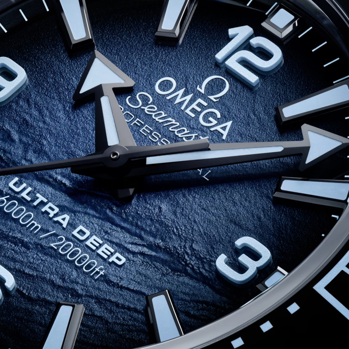 OMEGA Seamaster Planet Ocean Ultra Deep Summer Blue 45.5 Produktbild main 1