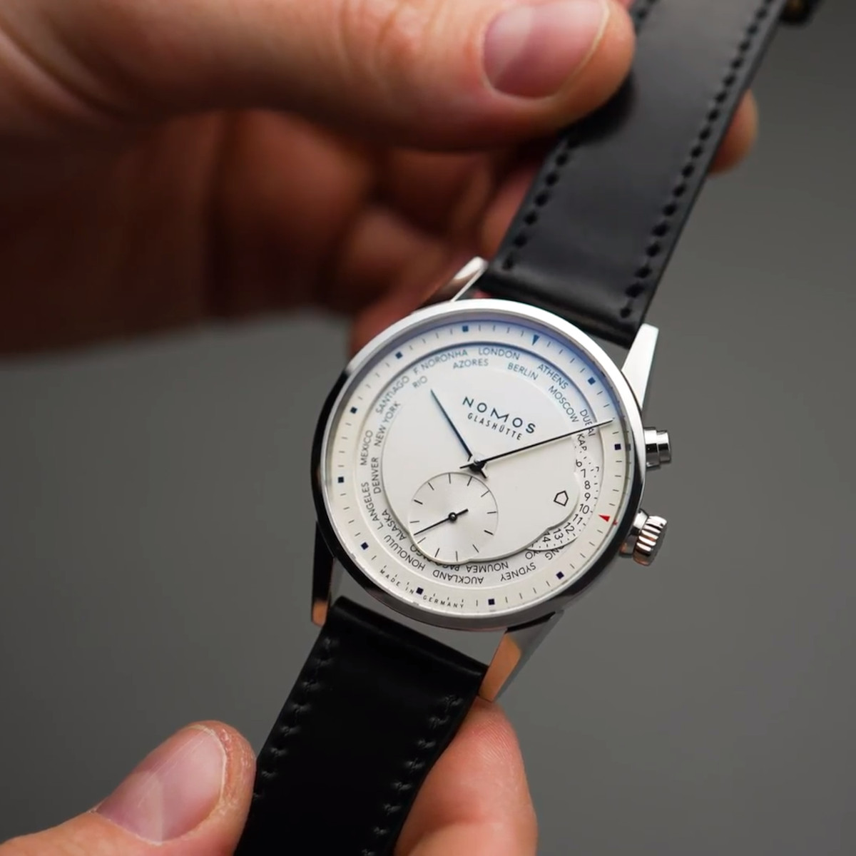 NOMOS Glashütte Zürich Weltzeit  Produktbild main 4