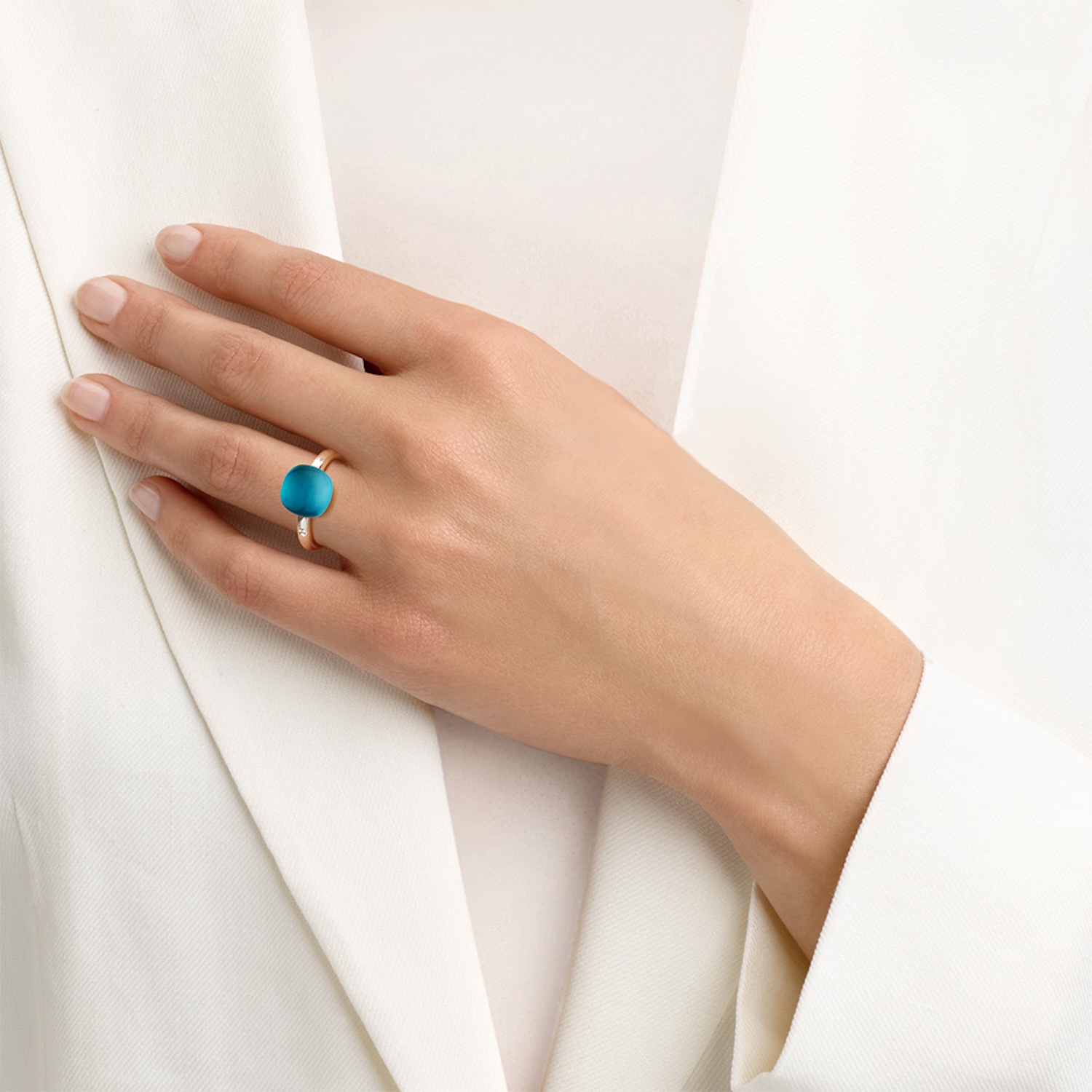 Bigli Mini Sweety Ring mit London-Blau-Topas und Perlmutt – Ringweite 57 Produktbild main 3