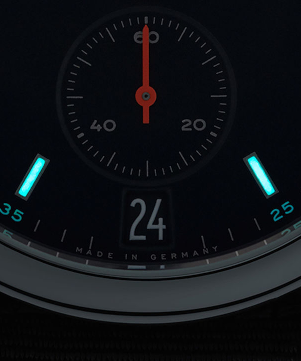 NOMOS Glashütte Club Automat Datum Atlantik Produktbild main 3