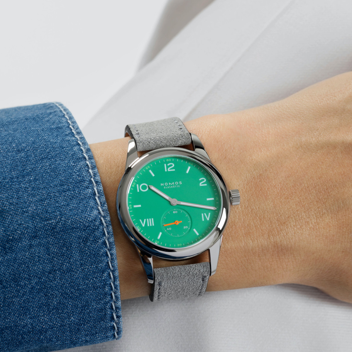 NOMOS Glashütte Club Campus Electric Green Produktbild main 4