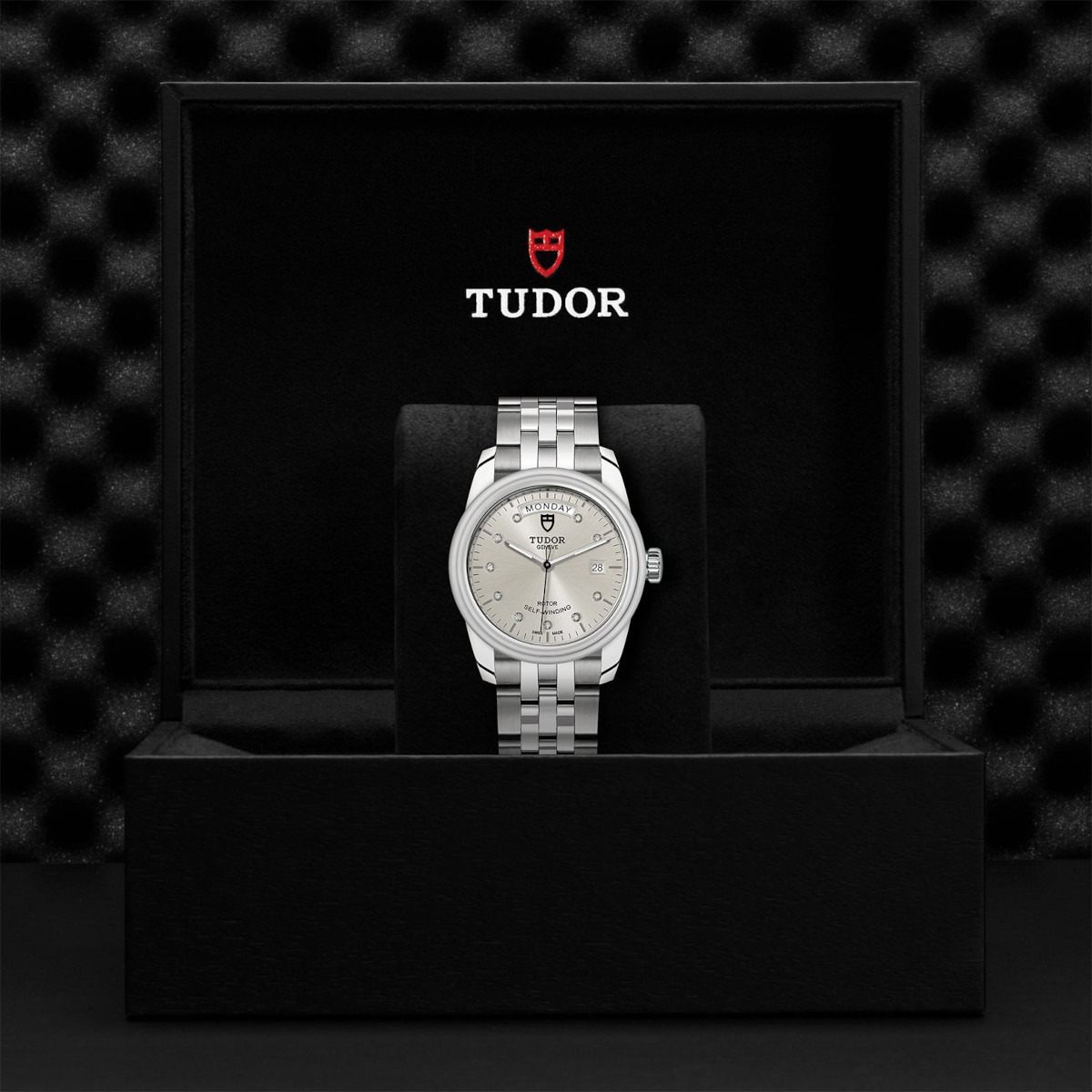 TUDOR Glamour Date Day 39 Produktbild main 3