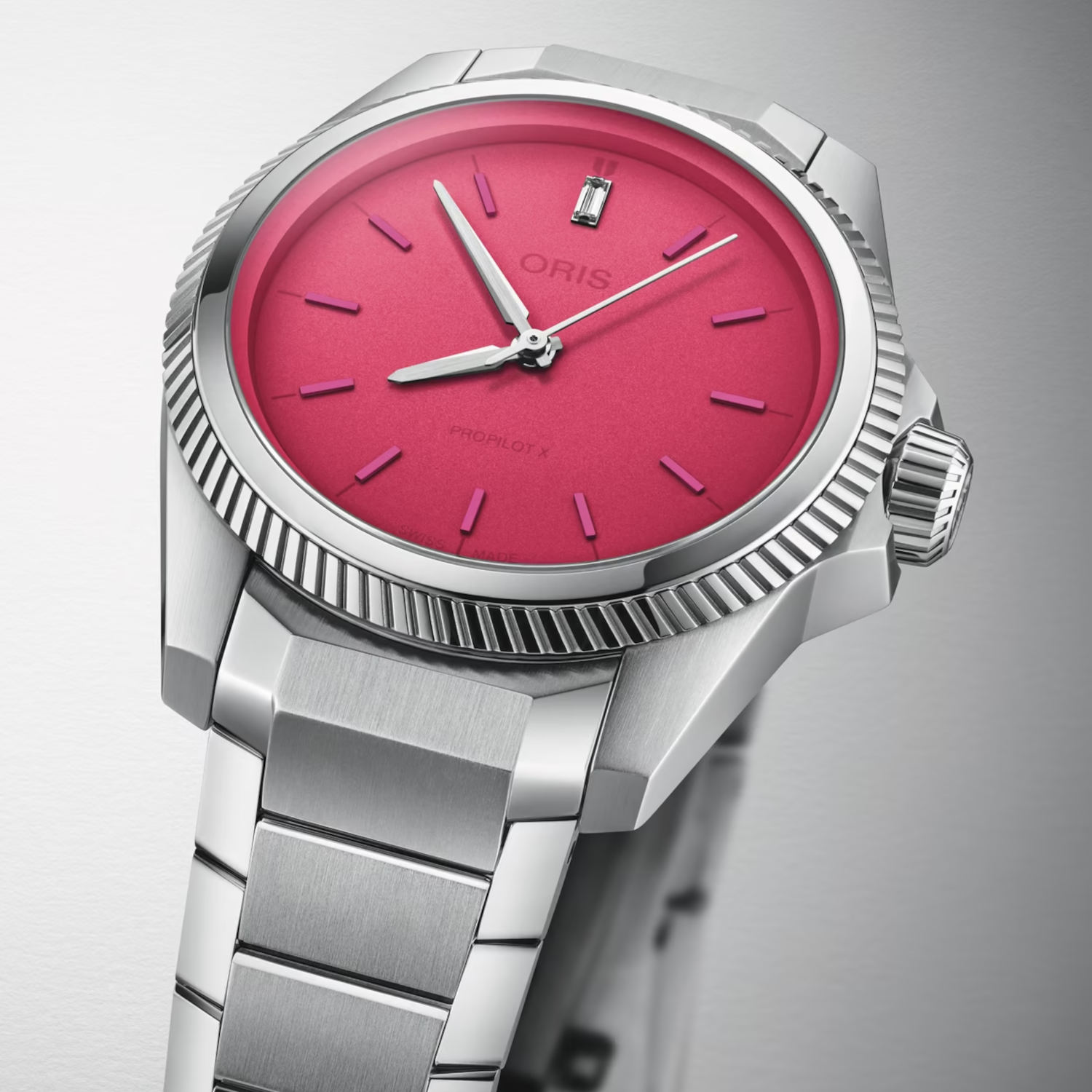 Oris ProPilot X Miss Piggy Edition Produktbild main 1