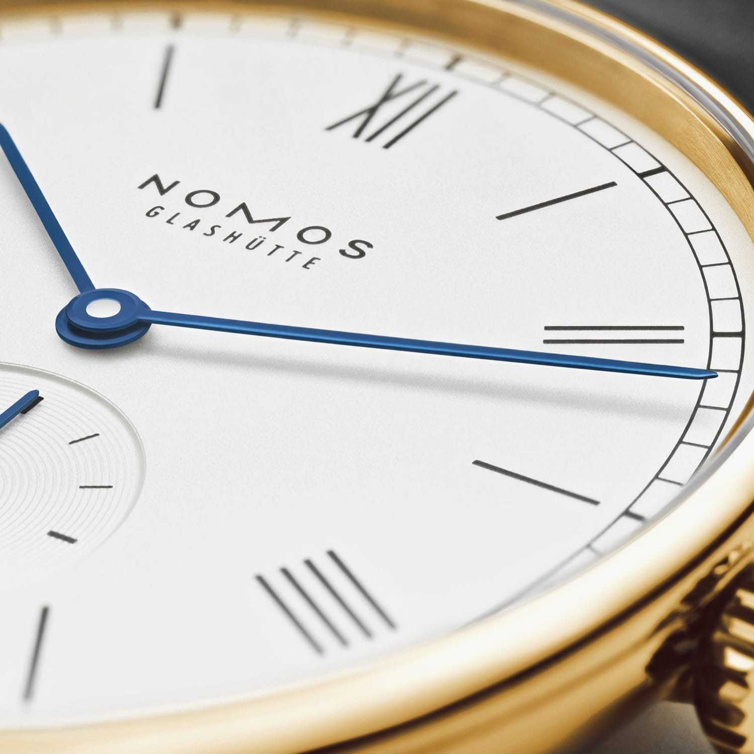 NOMOS Glashütte Ludwig Gold Produktbild main 3