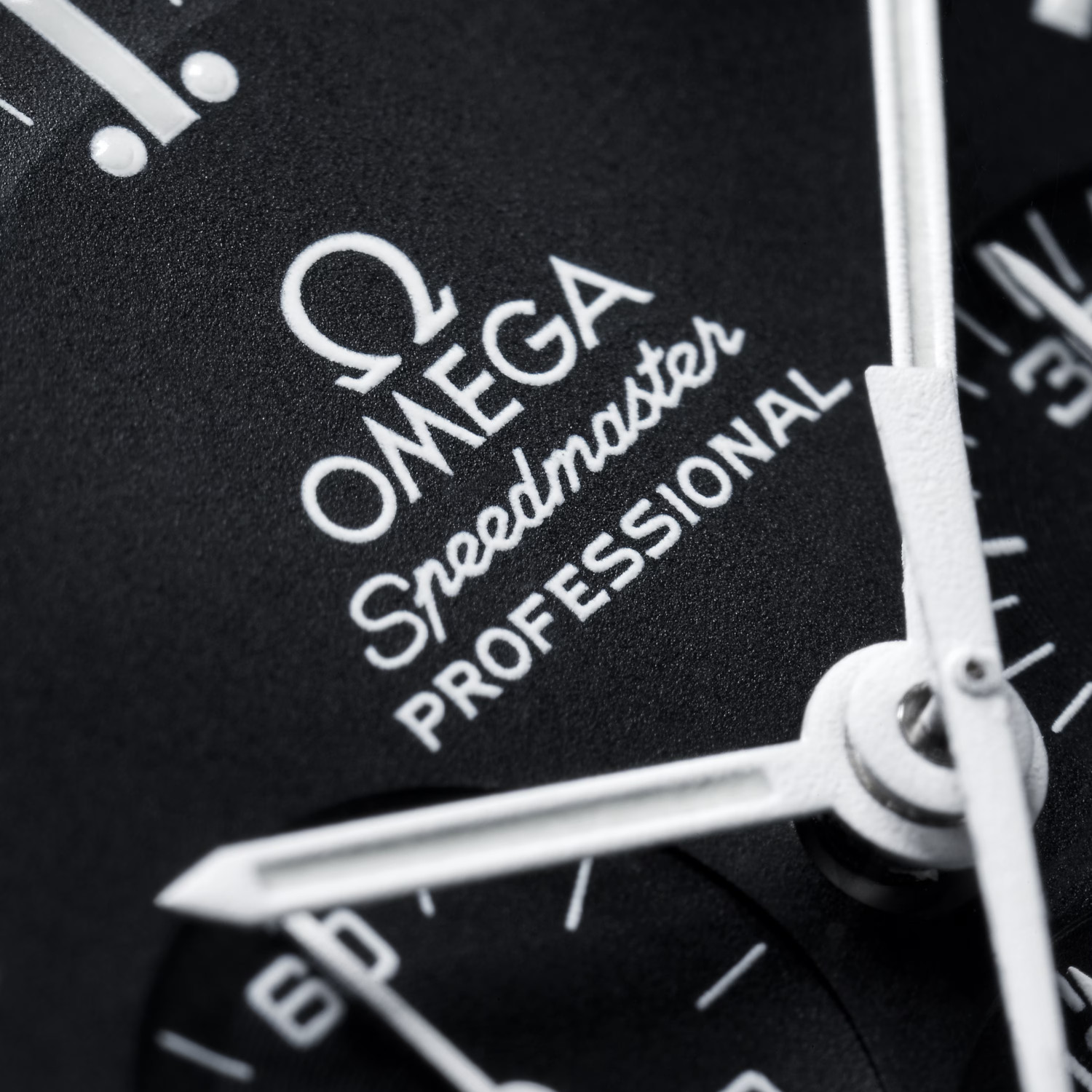 OMEGA Speedmaster Moonwatch Hesalit Chronograph Produktbild main 5