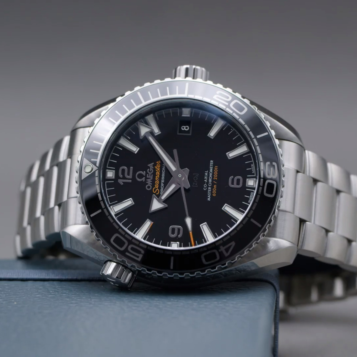 OMEGA Seamaster Planet Ocean 600M 39,5 Produktbild main 2