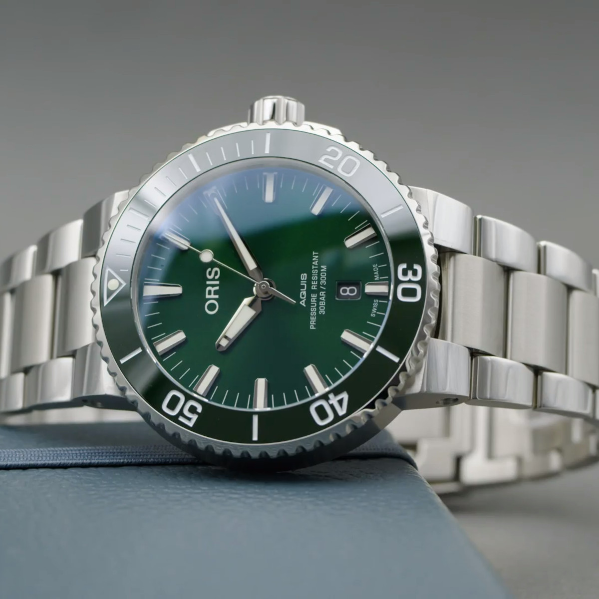 Oris Aquis Date 43,5 Produktbild main 5