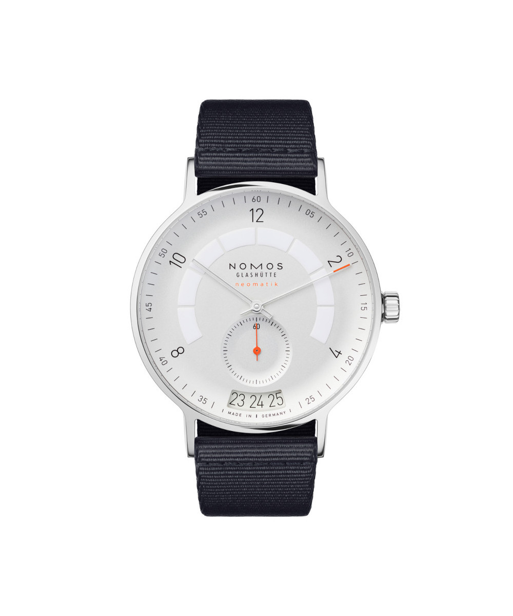 NOMOS Glashütte Autobahn Neomatik 41 Datum Produktbild main 0