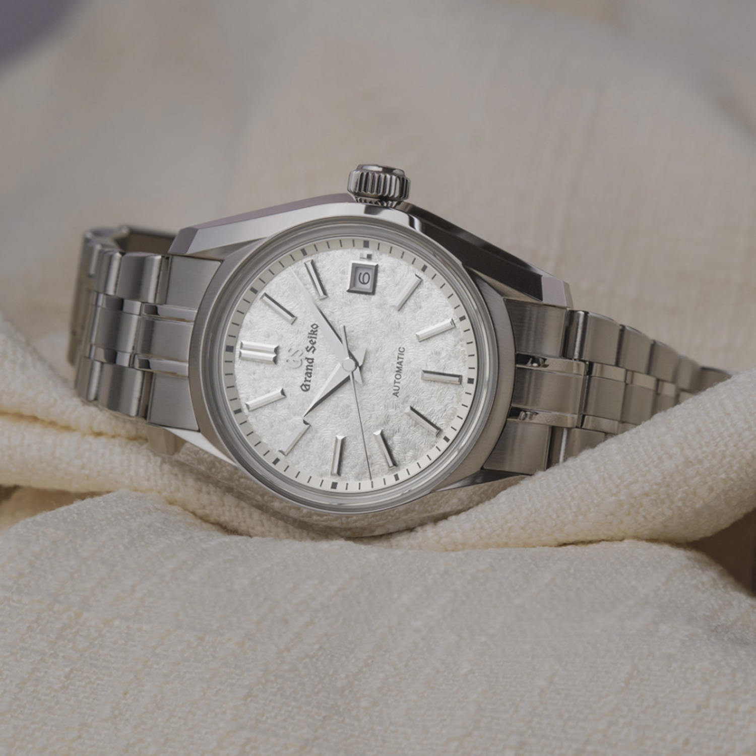 Grand Seiko Heritage Kollektion Sakura-Tsukiyo Produktbild main 3