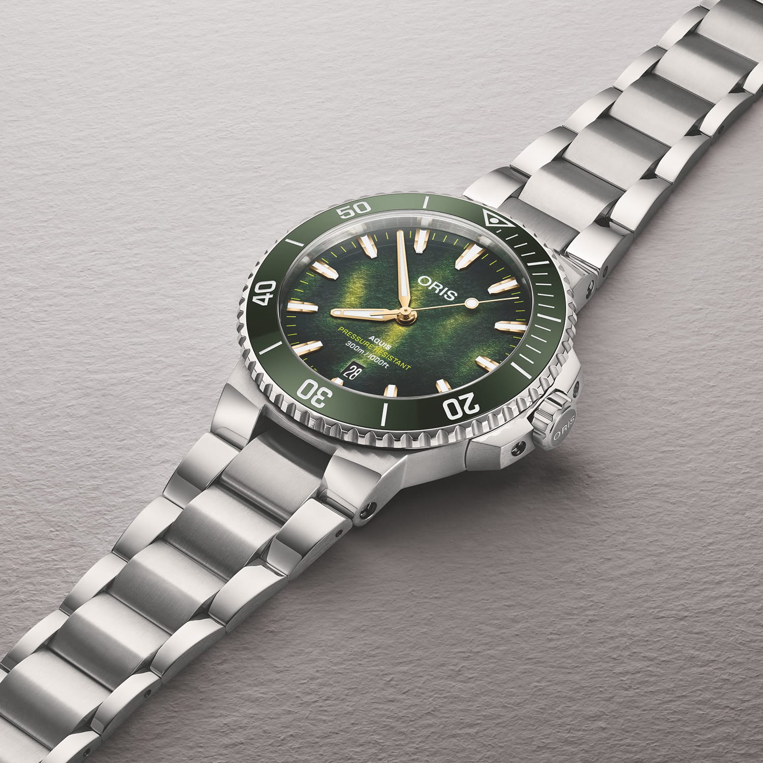 Oris Aquis Kelp Forest Limited Edition Produktbild main 9