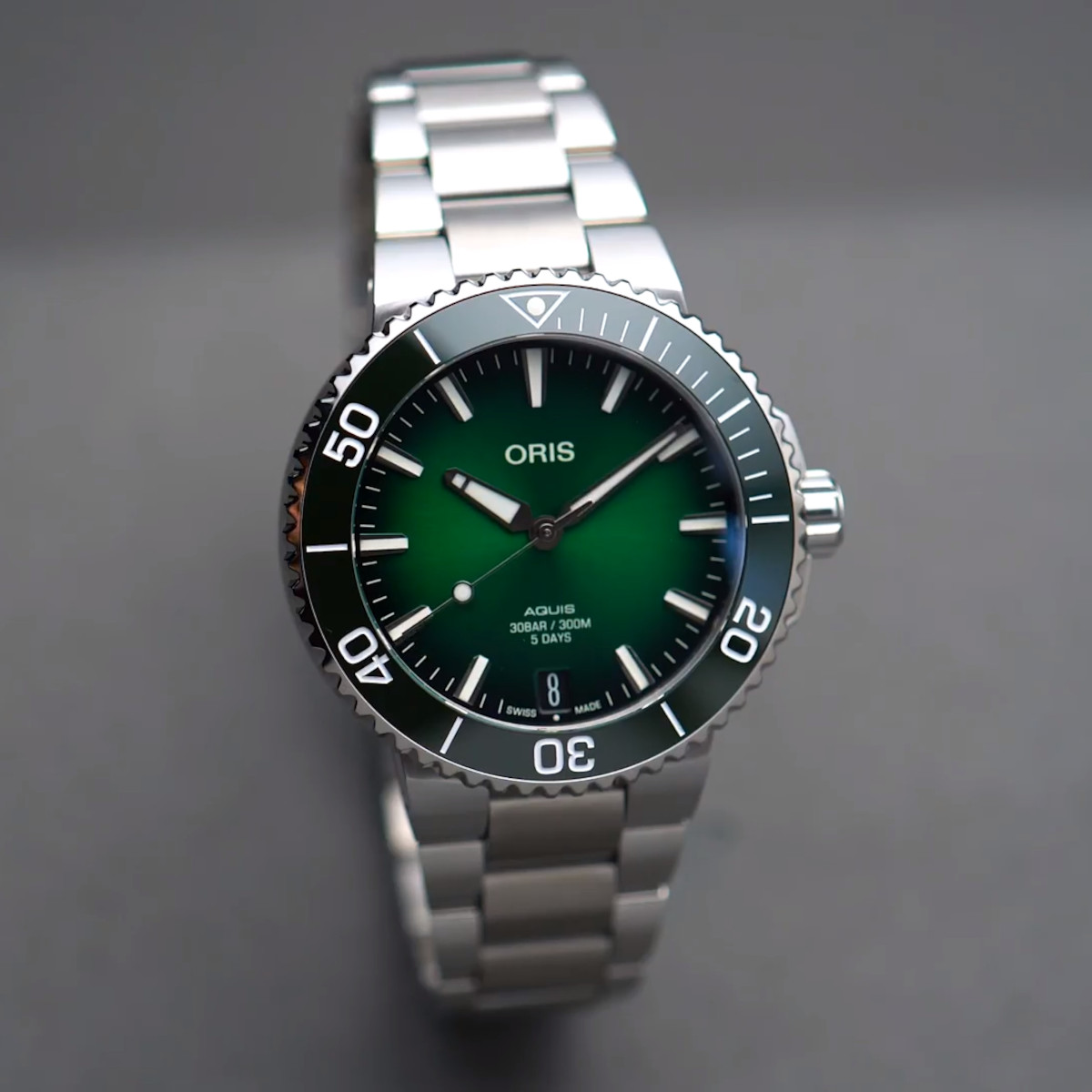 Oris Aquis Date Calibre 400 41,5 Produktbild main 4