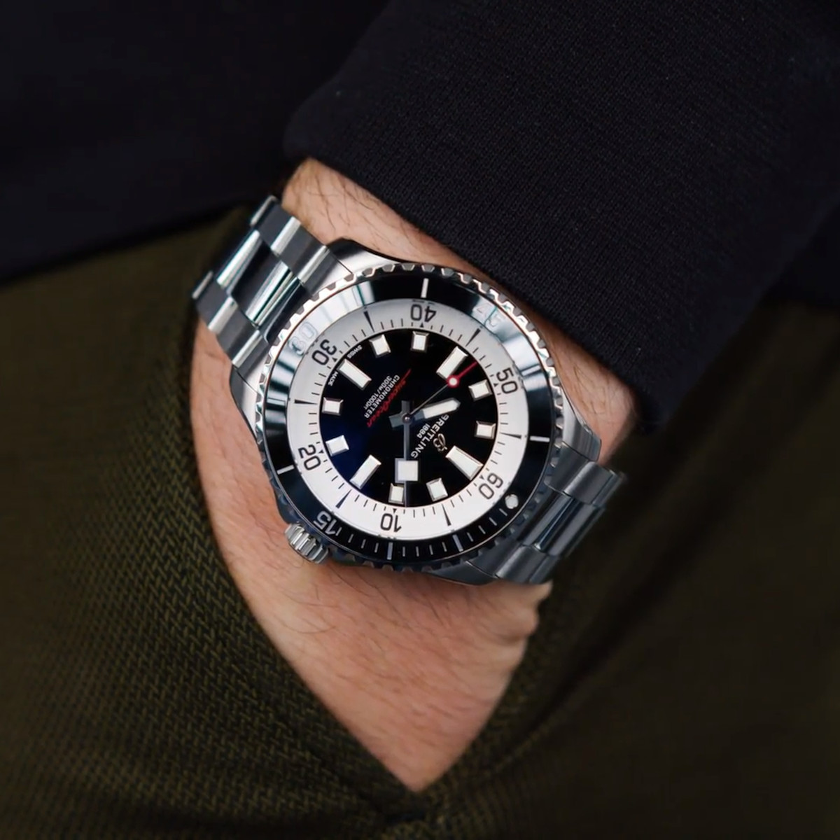 Breitling Superocean Automatic 44 Produktbild main 5