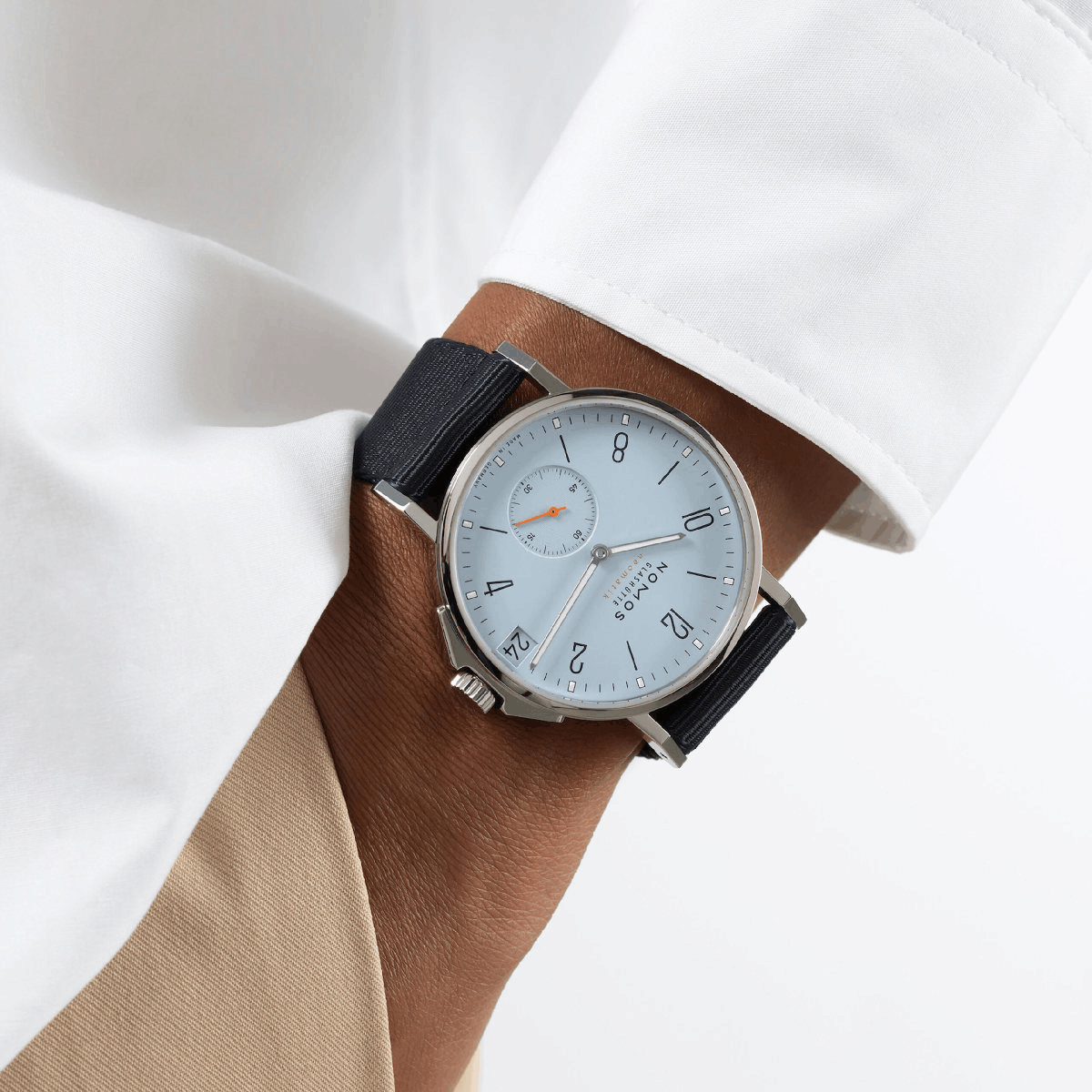 NOMOS Glashütte Ahoi Neomatik 38 Datum Sky Produktbild main 1