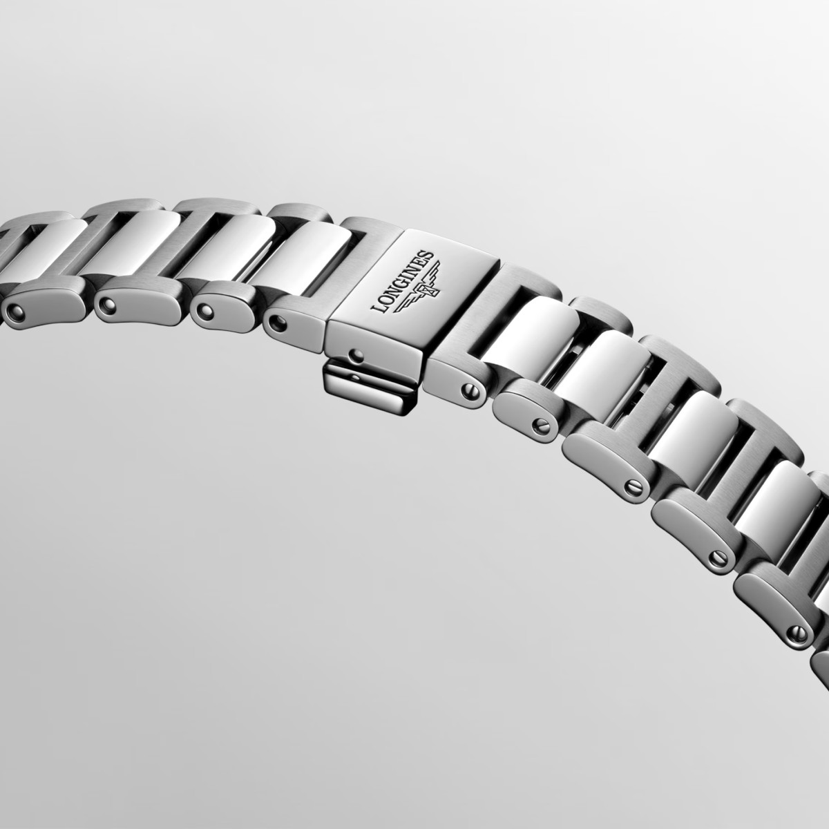 Longines Conquest Produktbild main 3