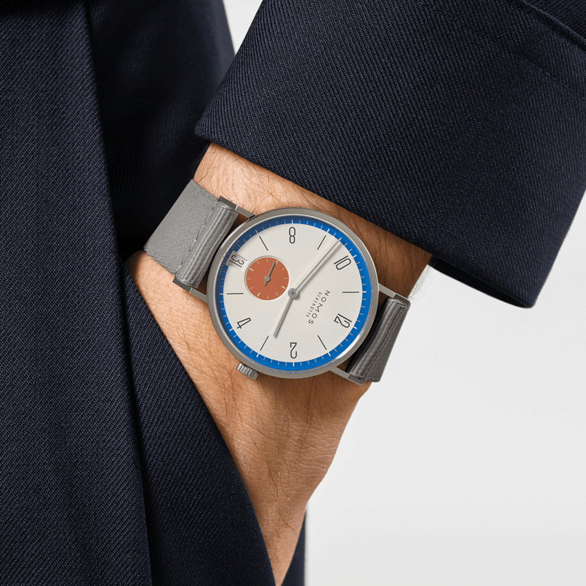 NOMOS Glashütte Tangente 38 Datum Zirkus Produktbild main 2