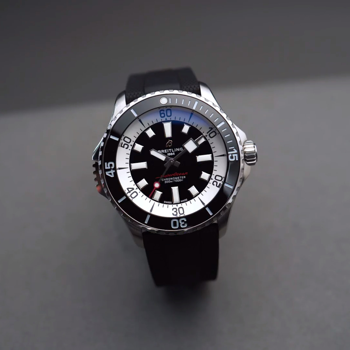 Breitling Superocean Automatic 46 Produktbild main 3