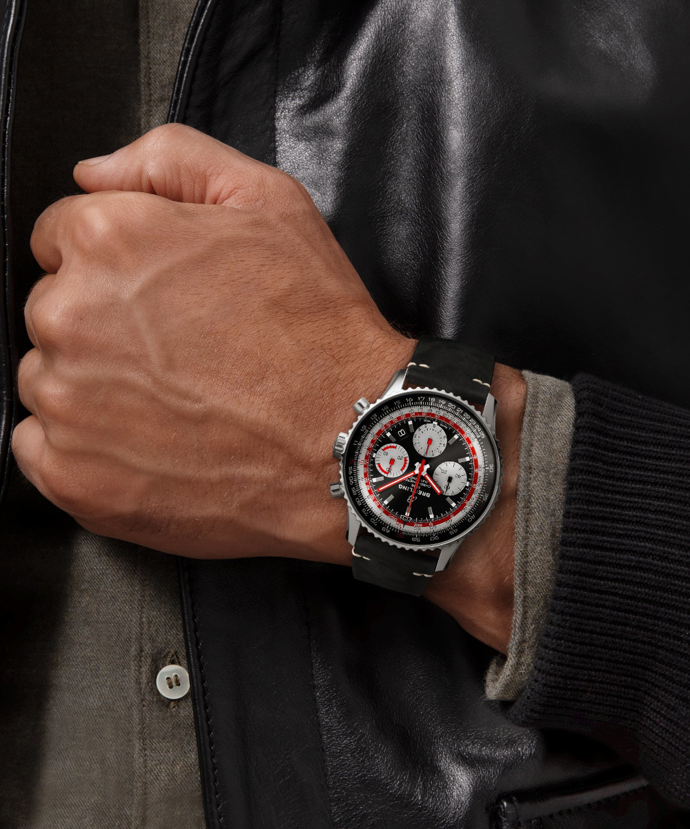 Breitling Navitimer B01 Chronograph 43 Airline Swissair Produktbild main 2