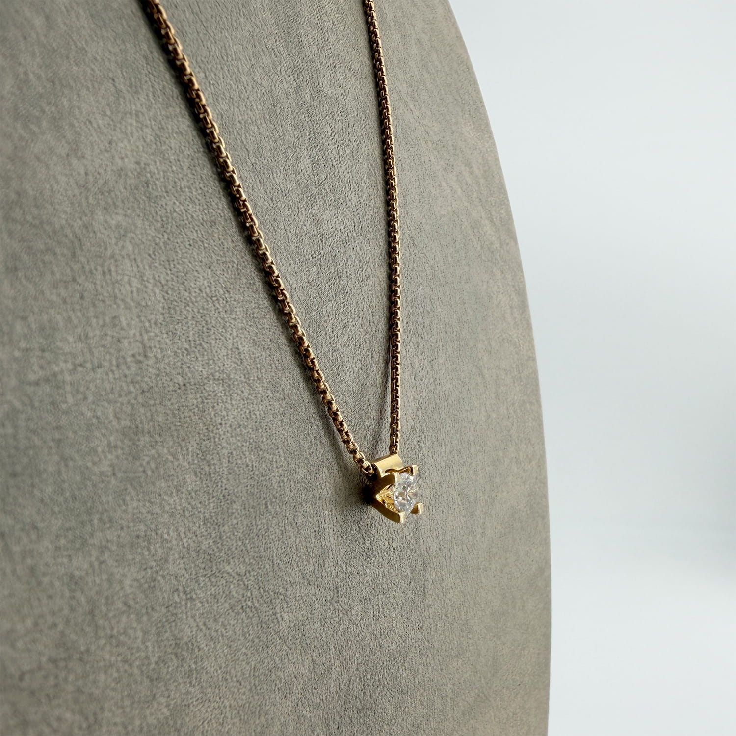 ALTHERR Manufaktur Amare Collier Gelbgold 750 0,35 ct. – 45 cm Produktbild main 3