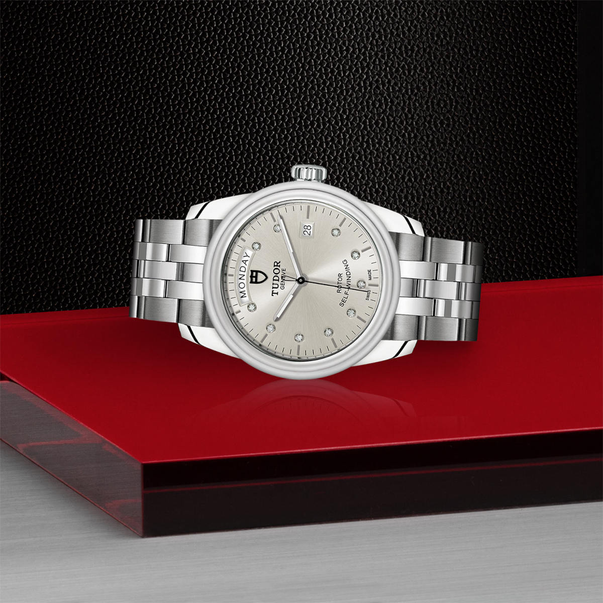 TUDOR Glamour Date Day 39 Produktbild main 1