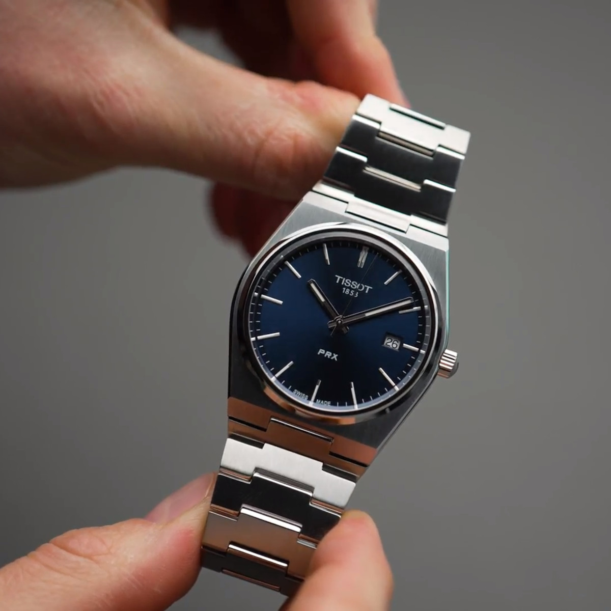 Tissot PRX Produktbild main 2