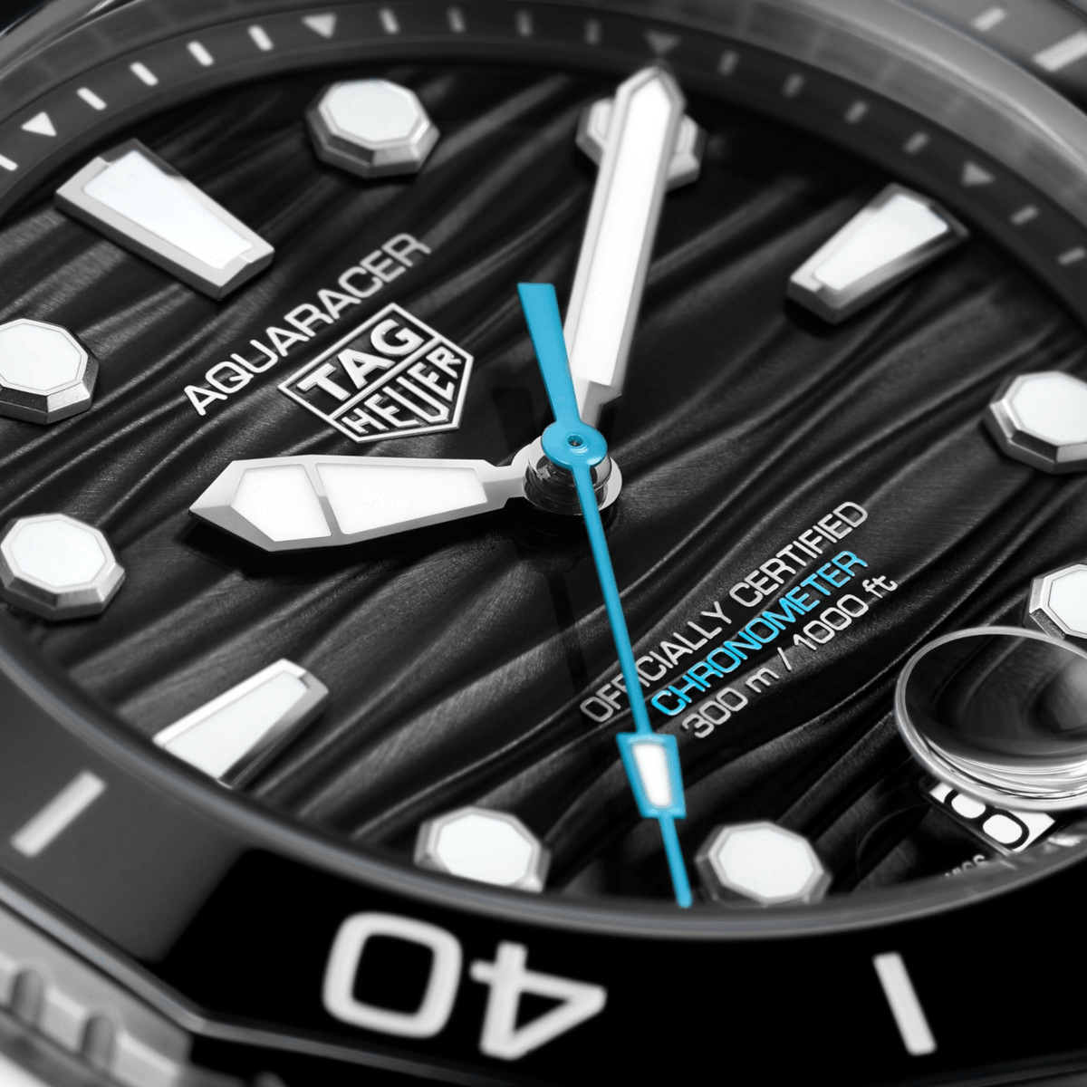 TAG HEUER Aquaracer Professional 300 Date Produktbild main 1