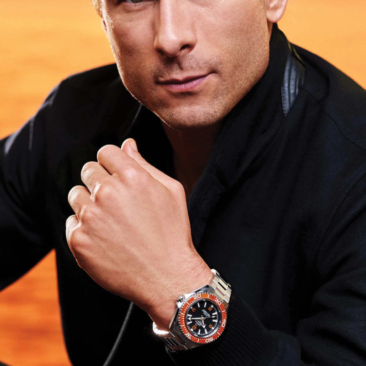 OMEGA Planet Ocean 600M Produktbild main 5