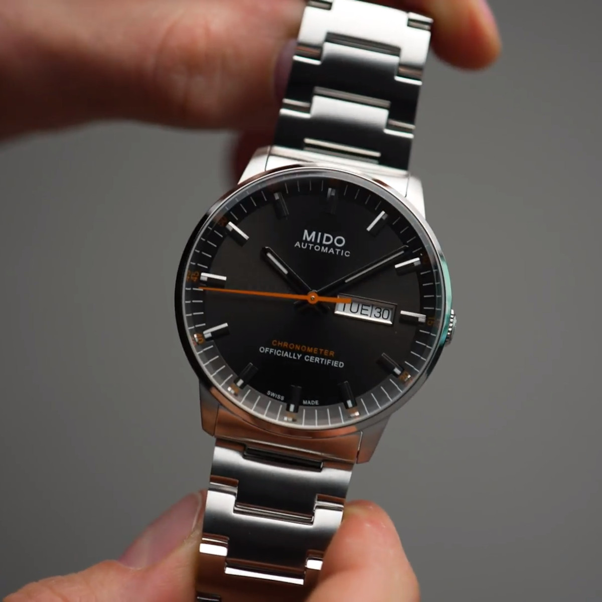 Mido Commander II Chronometer Produktbild main 4