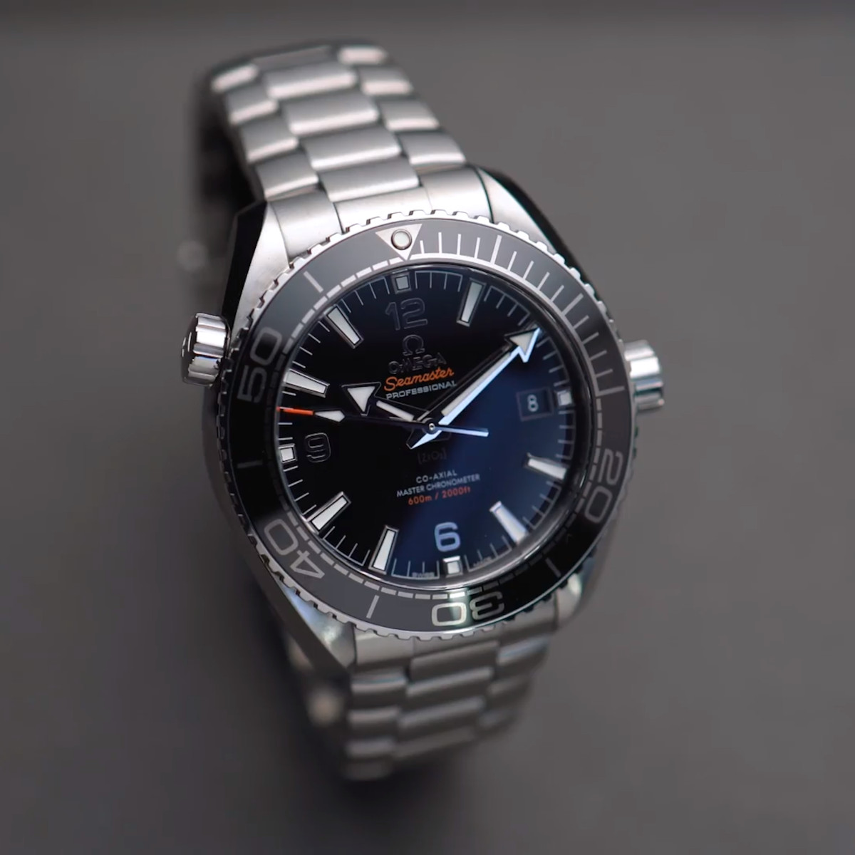 OMEGA Seamaster Planet Ocean 600M 39,5 Produktbild main 1