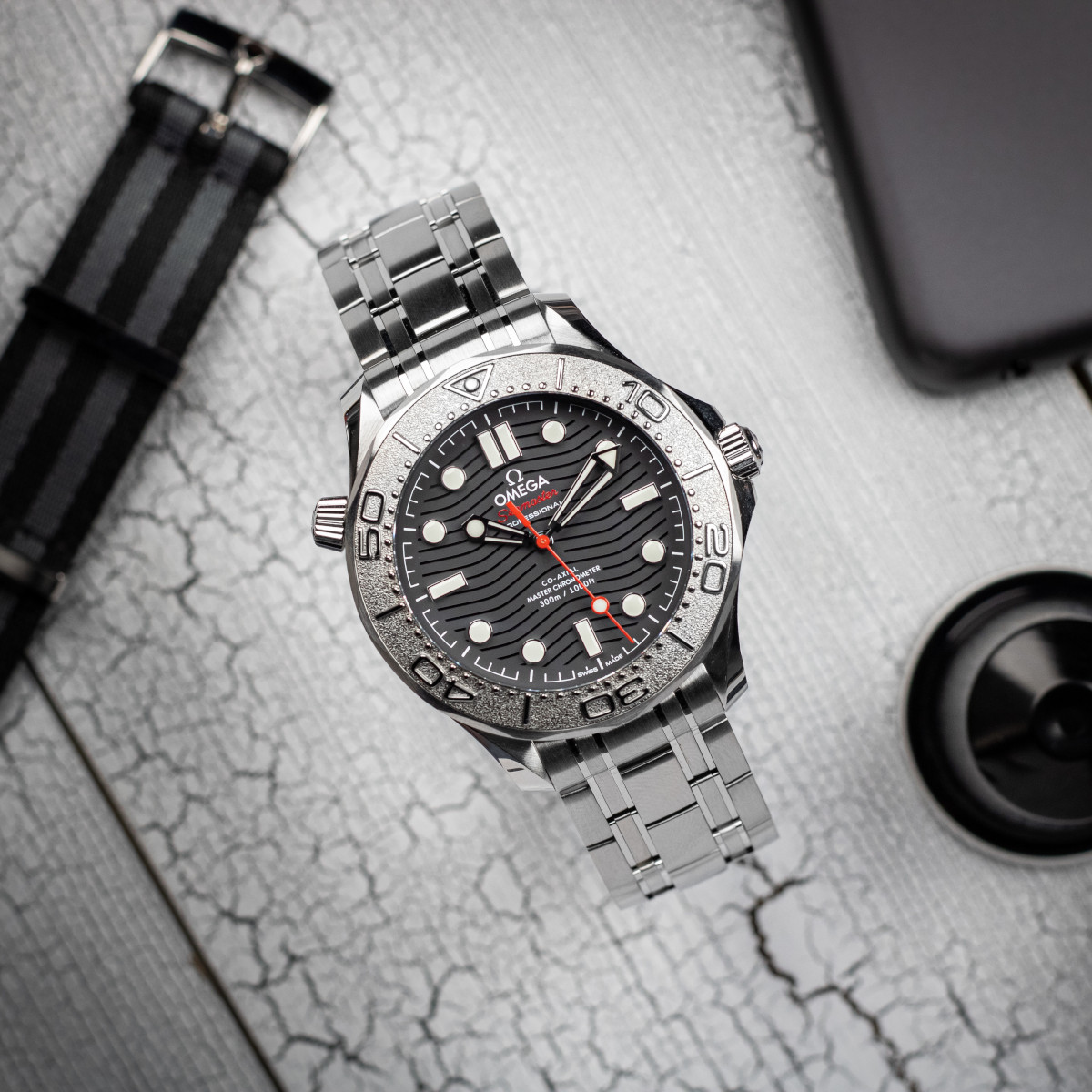 OMEGA Seamaster Diver 300M Nekton 42 Produktbild main 10